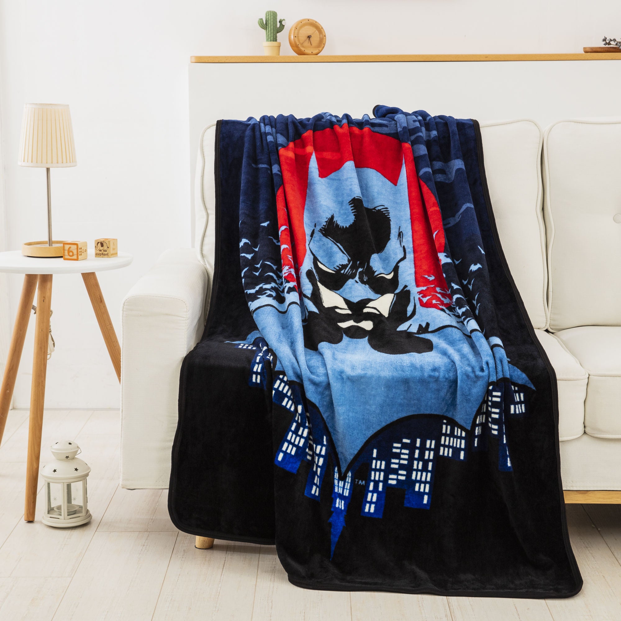 BATMAN - ANTI HERO - Throw Blanket