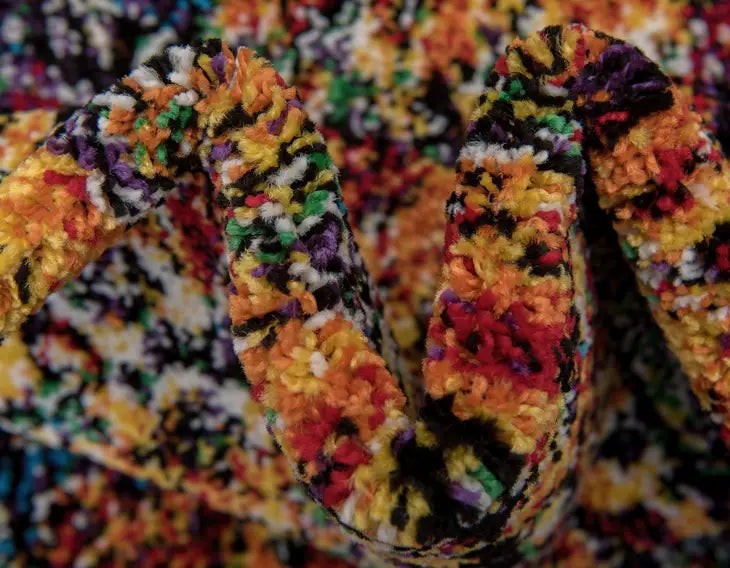 Traditional Distressed Vintage Rosso Rug