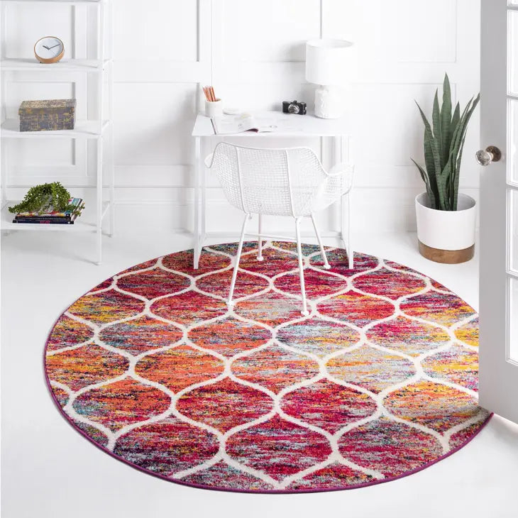 Geometric Rounded Trellis Frieze Rug (Round)