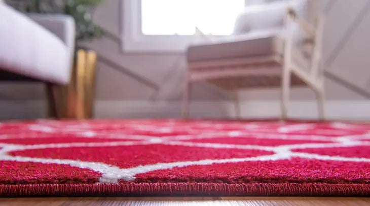 Geometric Rounded Trellis Frieze Rug (Round)