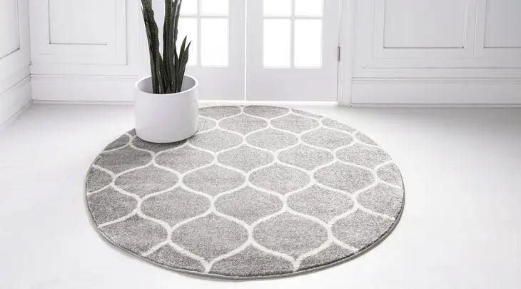 Geometric Rounded Trellis Frieze Rug (Round)