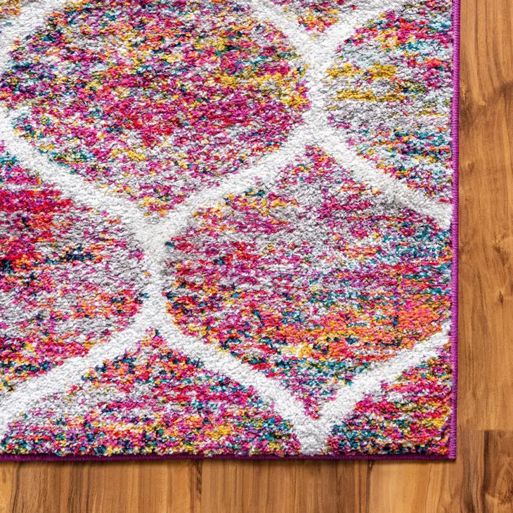 Geometric Rounded Trellis Frieze Rug (Large Rectangular)