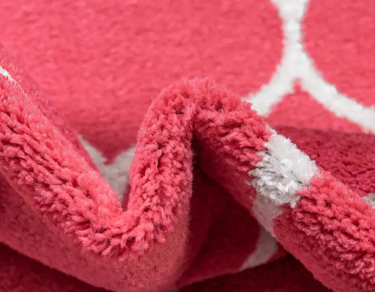 Geometric Rounded Trellis Frieze Rug (Round)