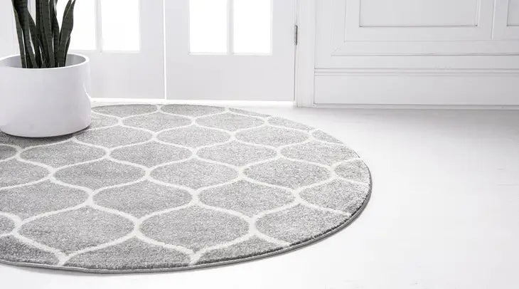 Geometric Rounded Trellis Frieze Rug (Round)