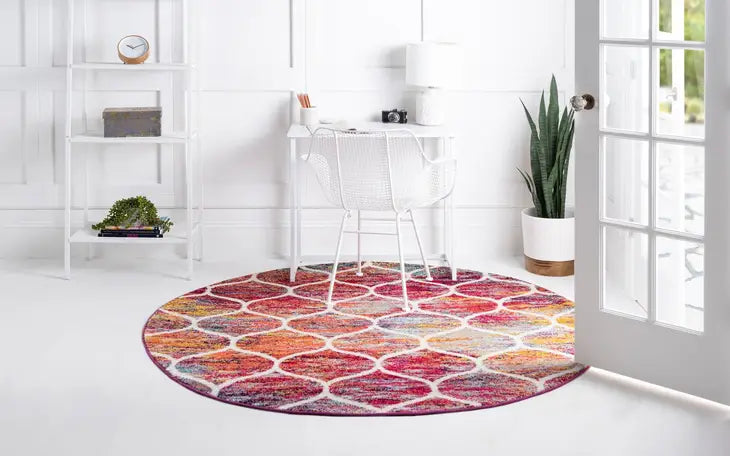 Geometric Rounded Trellis Frieze Rug (Round)