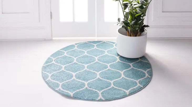 Geometric Rounded Trellis Frieze Rug (Round)