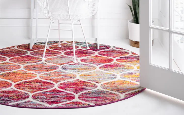 Geometric Rounded Trellis Frieze Rug (Round)
