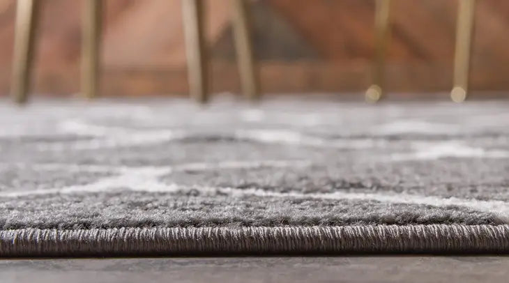 Geometric Rounded Trellis Frieze Rug (Round)