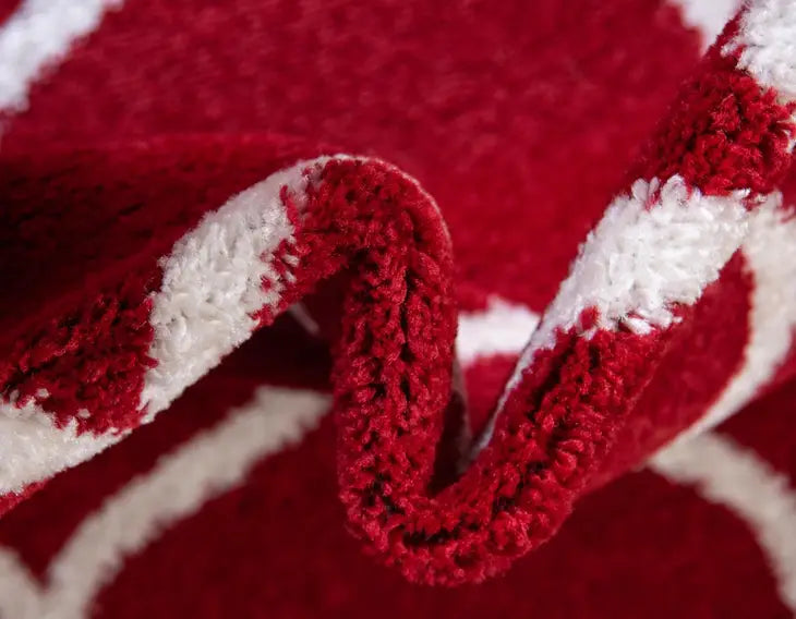 Geometric Rounded Trellis Frieze Rug (Large Rectangular)