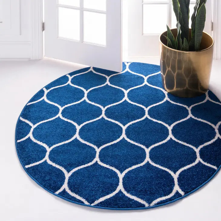 Geometric Rounded Trellis Frieze Rug (Round)