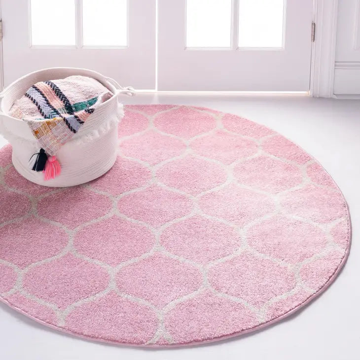 Geometric Rounded Trellis Frieze Rug (Round)