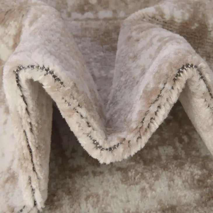 Traditional Salle Garnier Sofia Rug