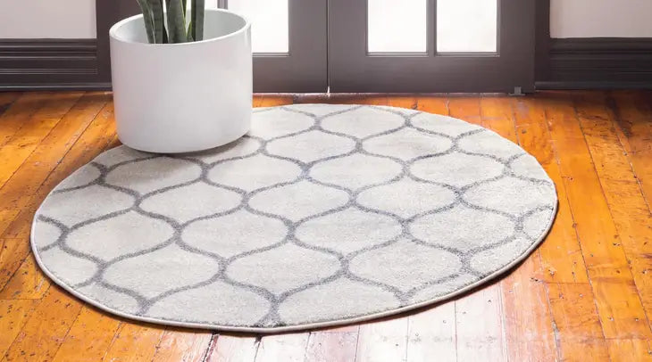 Geometric Rounded Trellis Frieze Rug (Round)