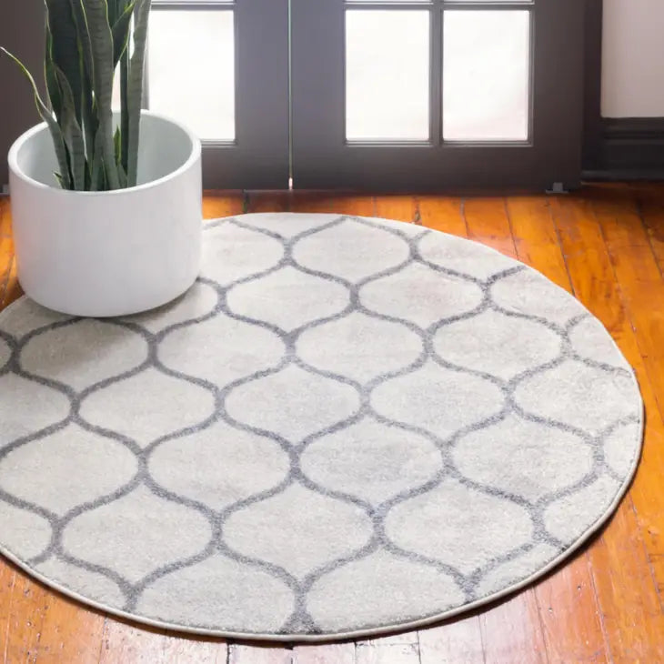 Geometric Rounded Trellis Frieze Rug (Round)