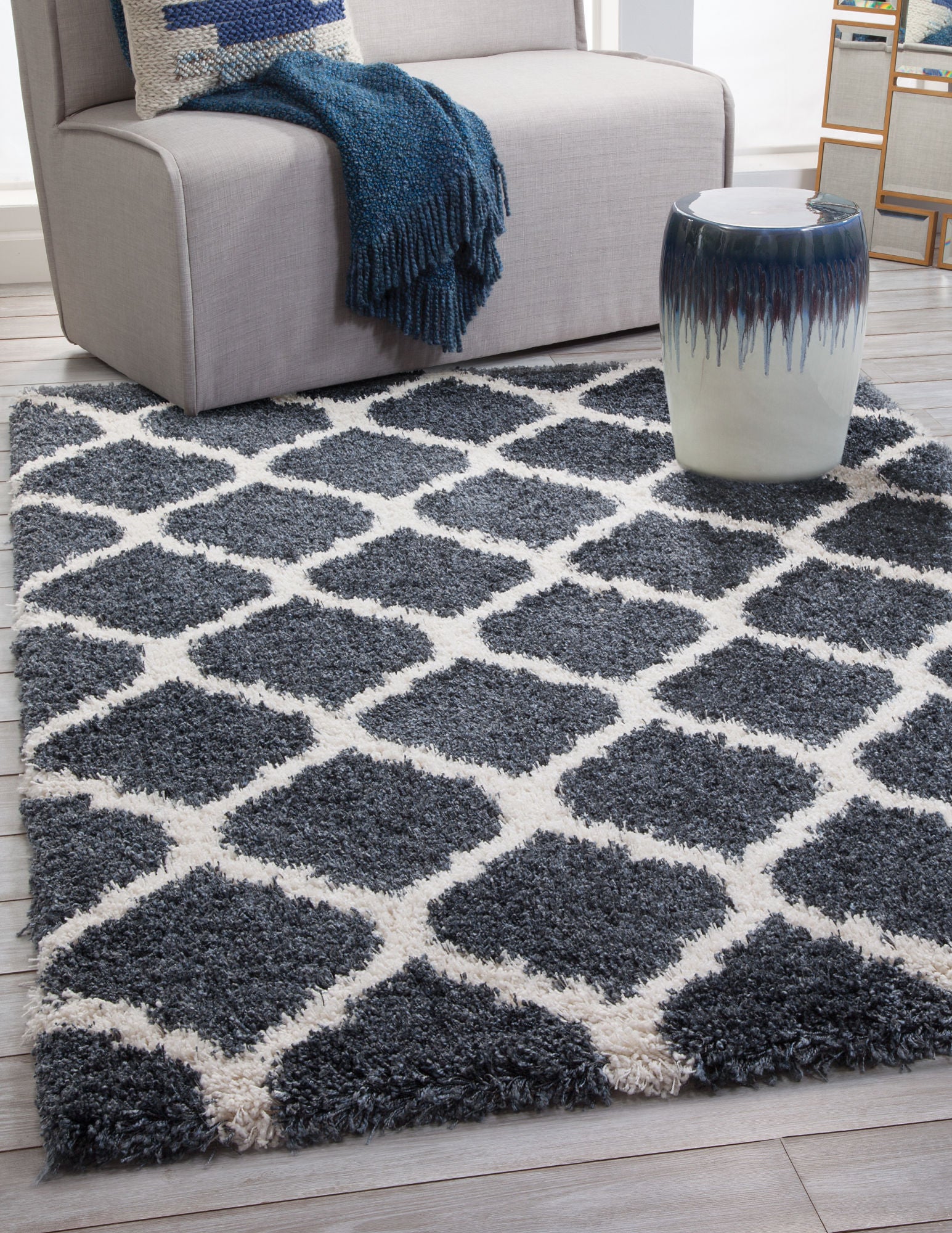 Shag Blue/White Area Rug 5x8