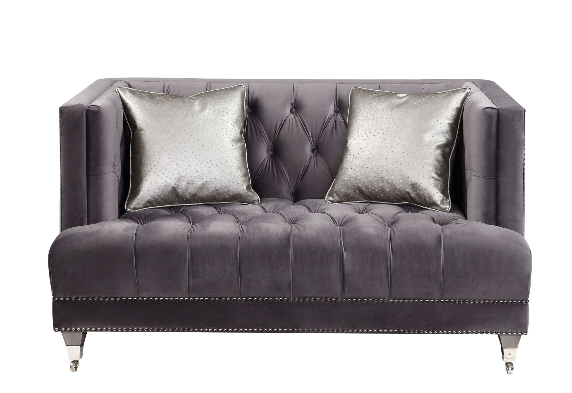 Hegio Loveseat w 2 Pillows