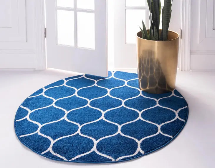Geometric Rounded Trellis Frieze Rug (Round)