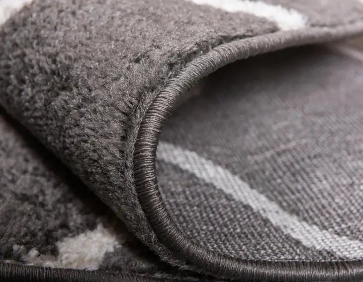 Geometric Rounded Trellis Frieze Rug (Round)