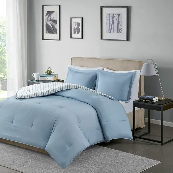 Reversible Striped/Solid Comforter Mini Set, Blue