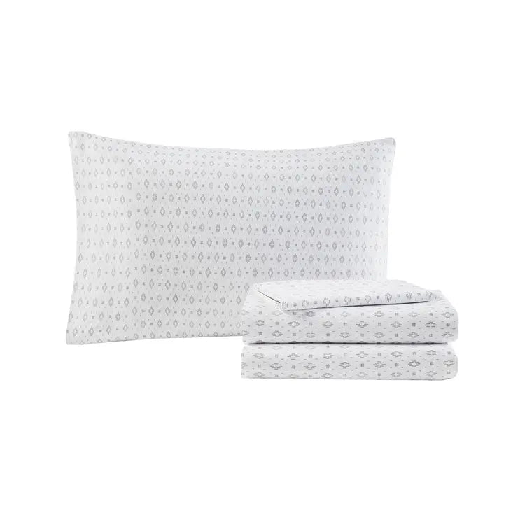 Casual Textured Compelete Comforter and Sheet Set, White