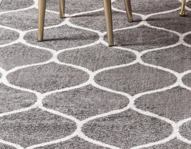 Geometric Rounded Trellis Frieze Rug (Large Rectangular)