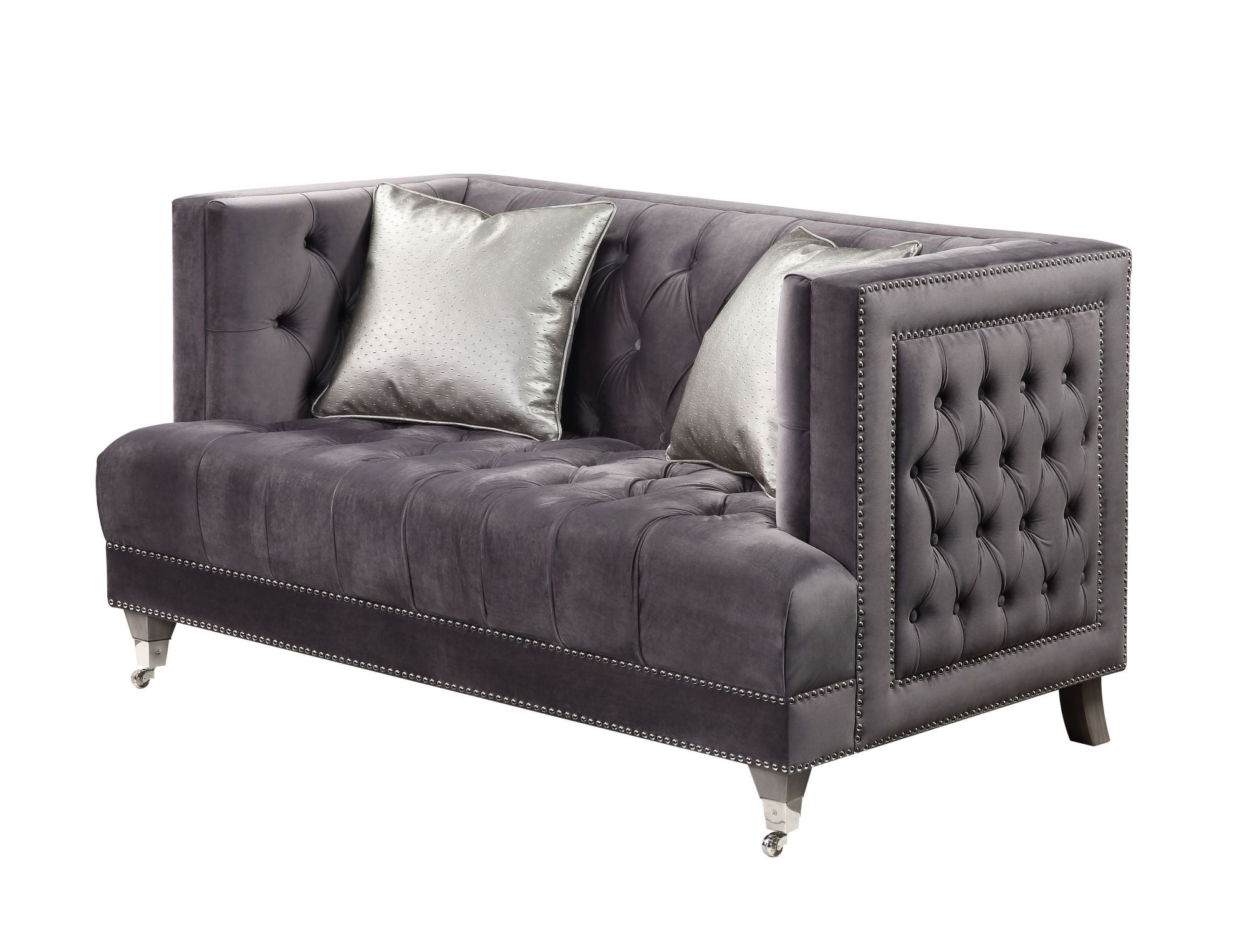 Hegio Loveseat w 2 Pillows