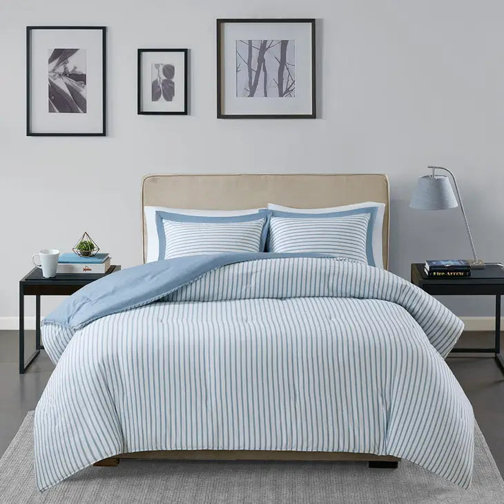 Reversible Striped/Solid Comforter Mini Set, Blue